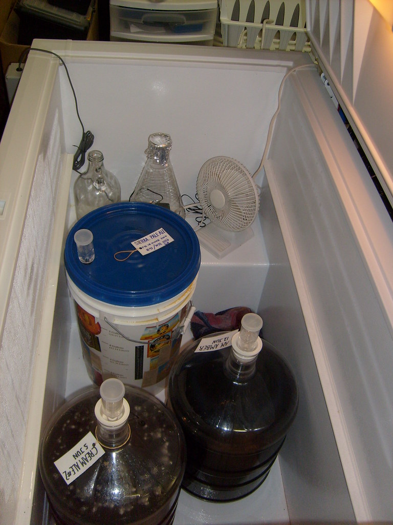 14 CU FT CHEST FREEZER