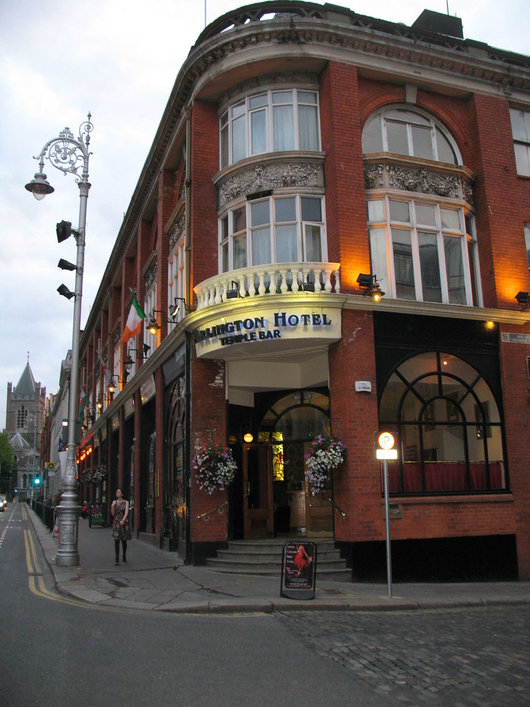 THE ARLINGTON HOTEL ARLINGTON HOTEL 7 STAR HOTEL