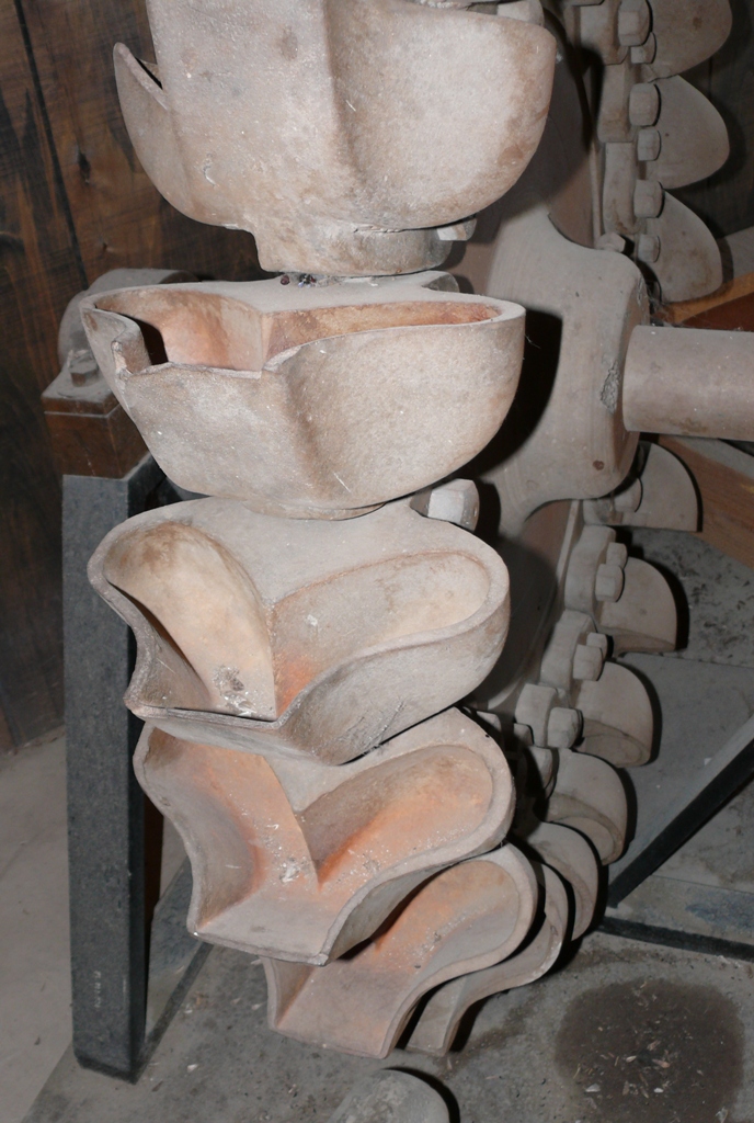 PELTON WHEEL TURBINE ANIMATION PELTON WHEEL TURBINE ANIMATION