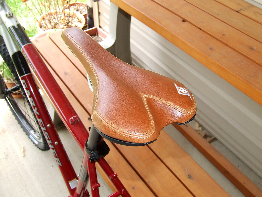 BROWN BICYCLE SEAT BICYCLE SEAT 20 INCH FRAME MOUNTAIN BIKE