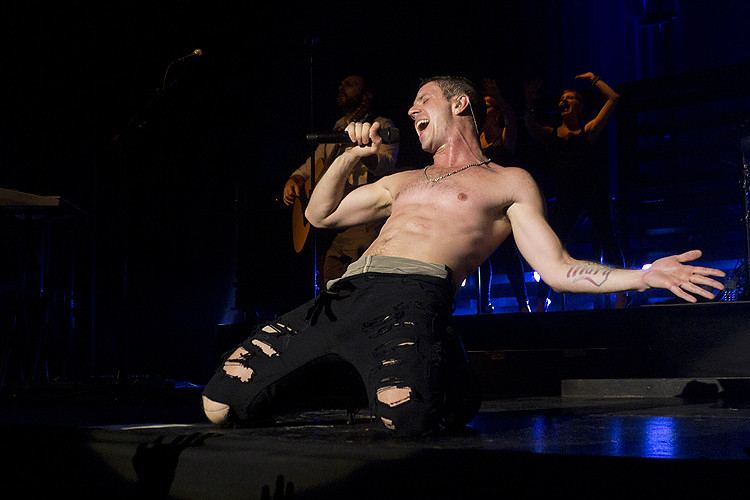 SCISSOR SISTERS JAKE SHEARS. SCISSOR SISTERS BOLTS IN SHEAR