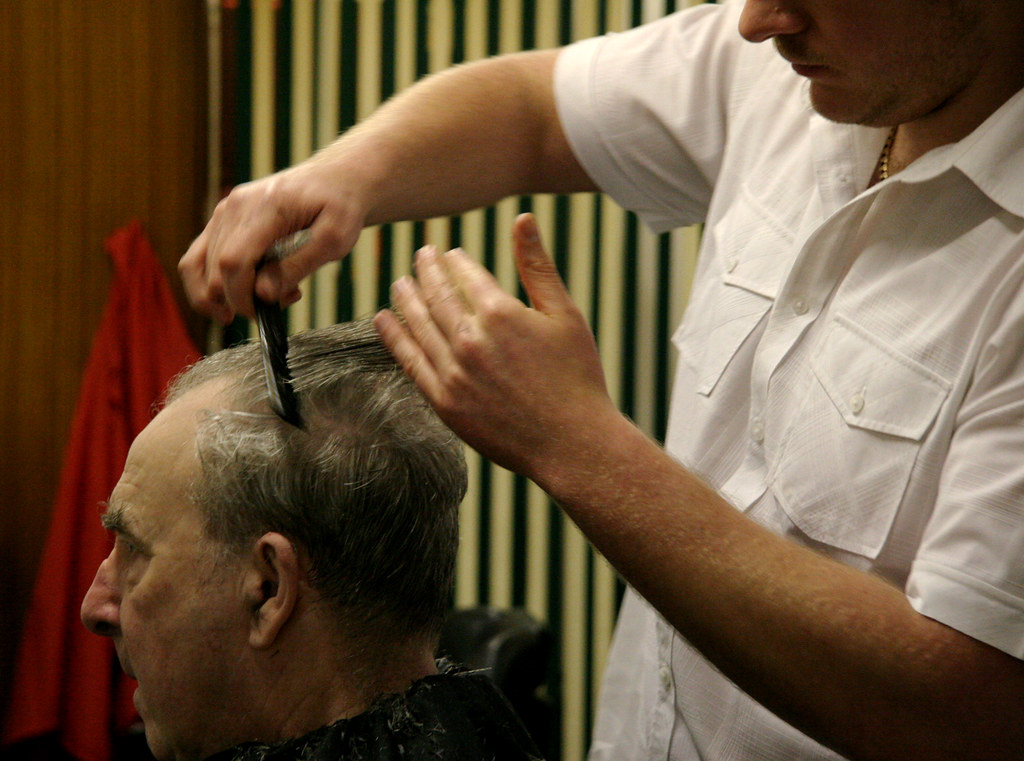 HAIRDRESSING SCISSORS UK. SCISSORS UK BEAUTICIAN SCISSORS