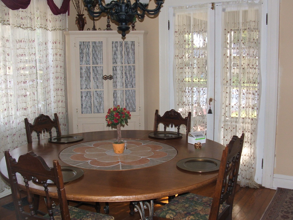 FORMAL DINING TABLE SET. FORMAL DINING 3 PIECE OCCASIONAL TABLE SET