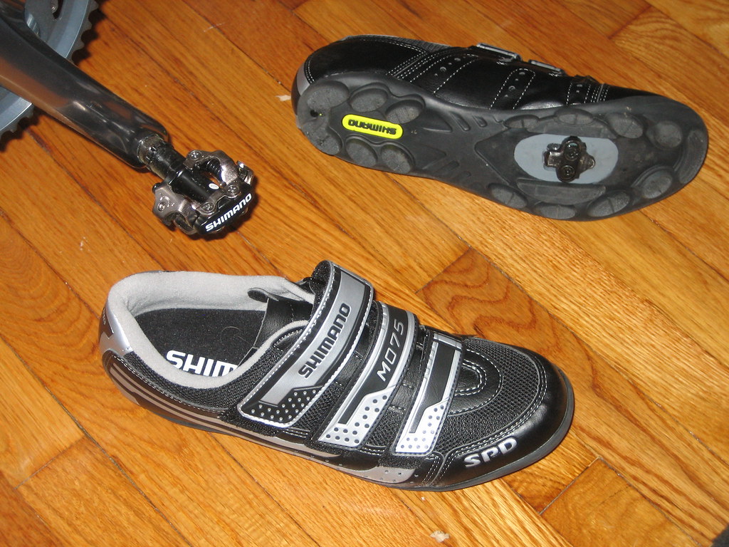 MOUNTAIN BIKE CLIPLESS SHOES. CLIPLESS SHOES ARKANSAS MOUNTAIN BIKE TRAILS