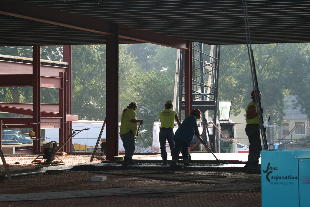 CONCRETE FLOORS CONSTRUCTION. CONCRETE FLOORS BUFFING