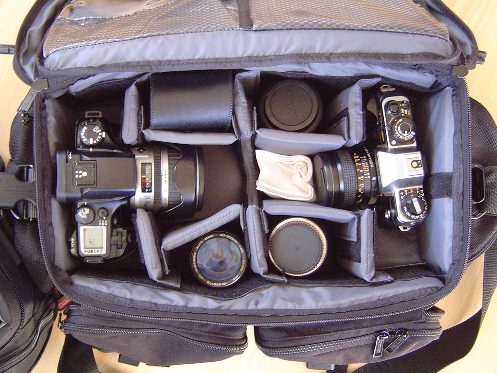 TAMRAC 5612 PRO 12 CAMERA BAG TAMRAC 5612 PRO BEST COMPACT DIGITAL