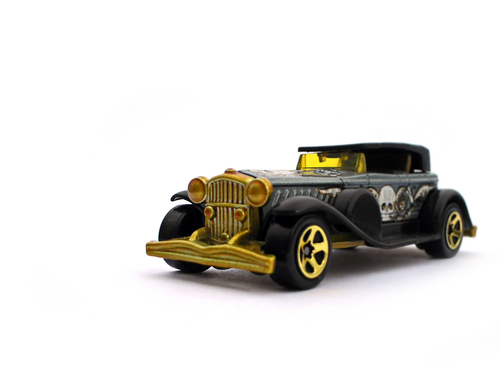 HOT WHEELS RC CARS. RC CARS - 15 TRUCK WHEELS