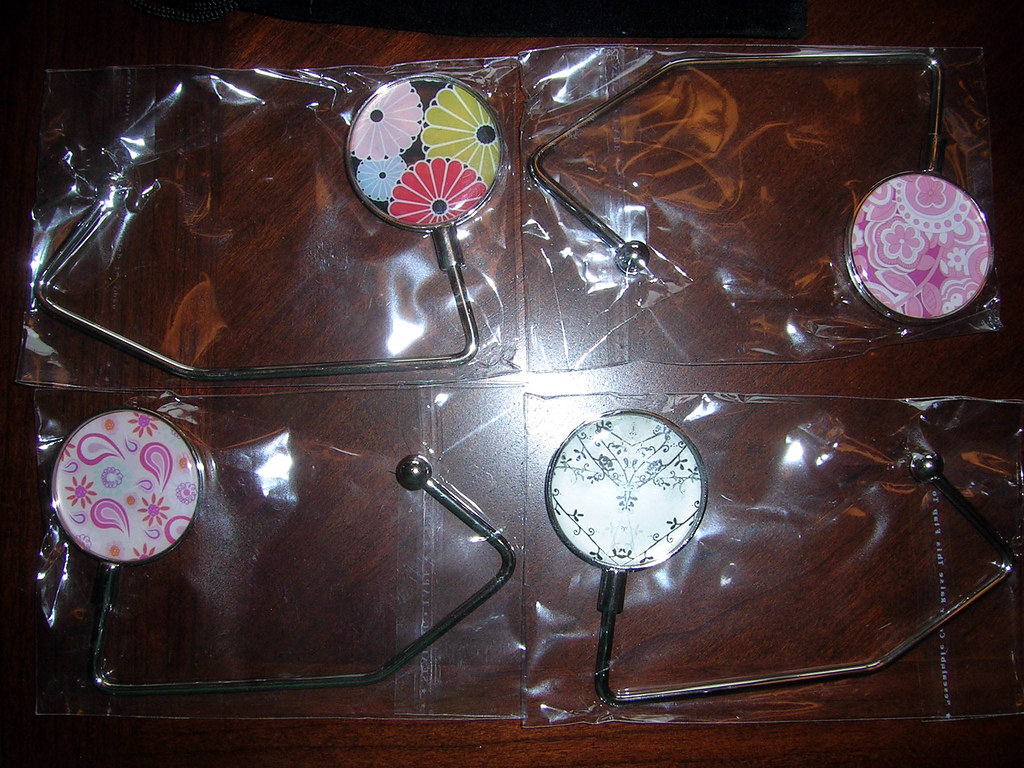 PURSE HANGERS FOR TABLES PURSE HANGERS BEST PURSE HANGER