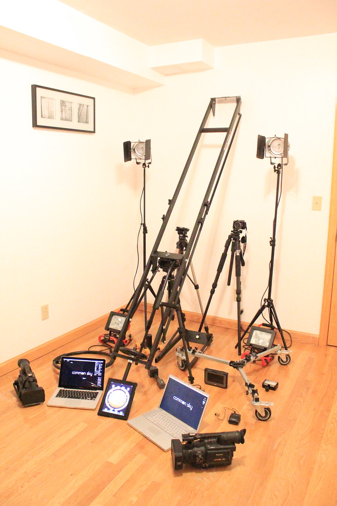 PROFESSIONAL VIDEO RECORDING EQUIPMENT. RECORDING EQUIPMENT ABOVE