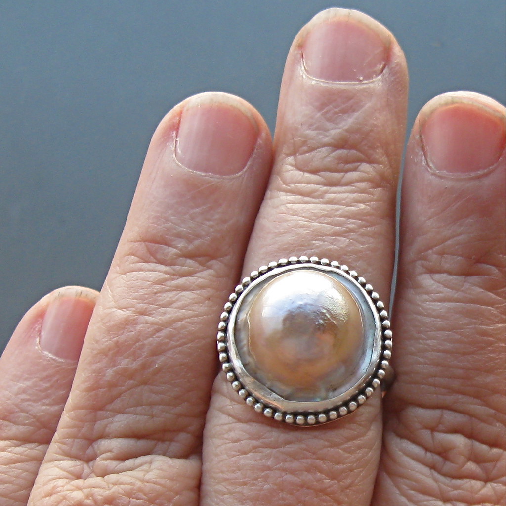 HOW TO CLEAN A SILVER RING. A SILVER RING CLEANING IN SPRING