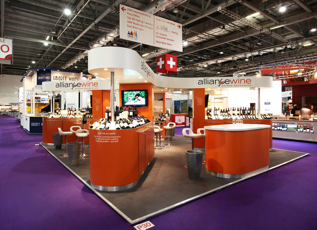 BESPOKE PLAY EQUIPMENT. PLAY EQUIPMENT ATHLETIC TRAINING EQUIPMENT