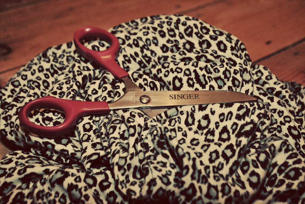 DRESSMAKING SCISSOR DRESSMAKING BLUNT TIPPED SCISSORS