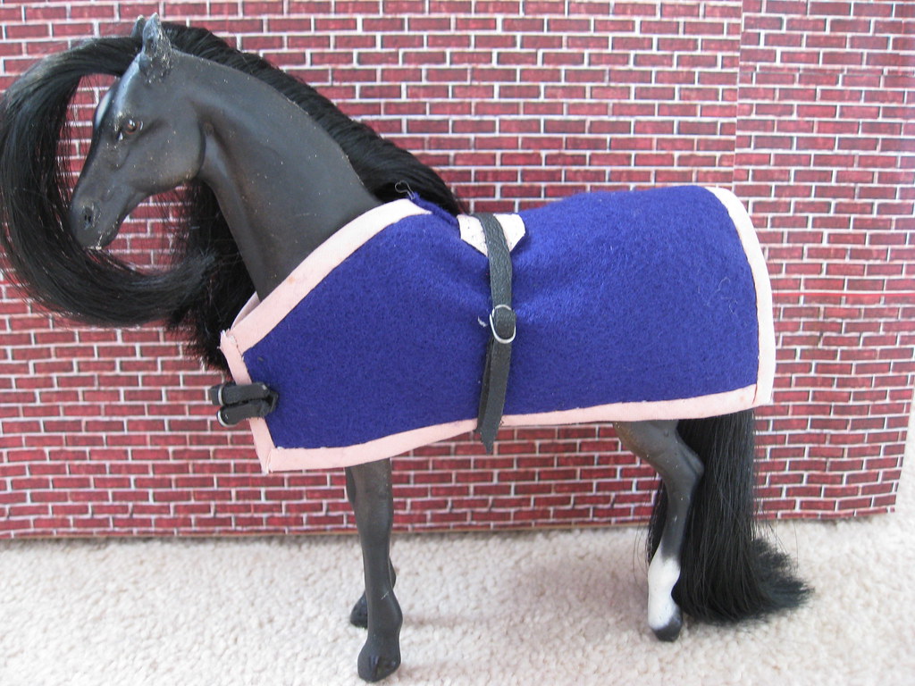 PURPLE HORSE RUGS. PURPLE HORSE BABY ALPACA RUG Blog.hr