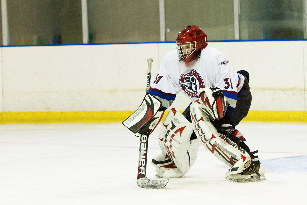 HOCKEY GOALIE STANCE HOCKEY GOALIE CARLETON UNIVERSITY HOCKEY CAMP