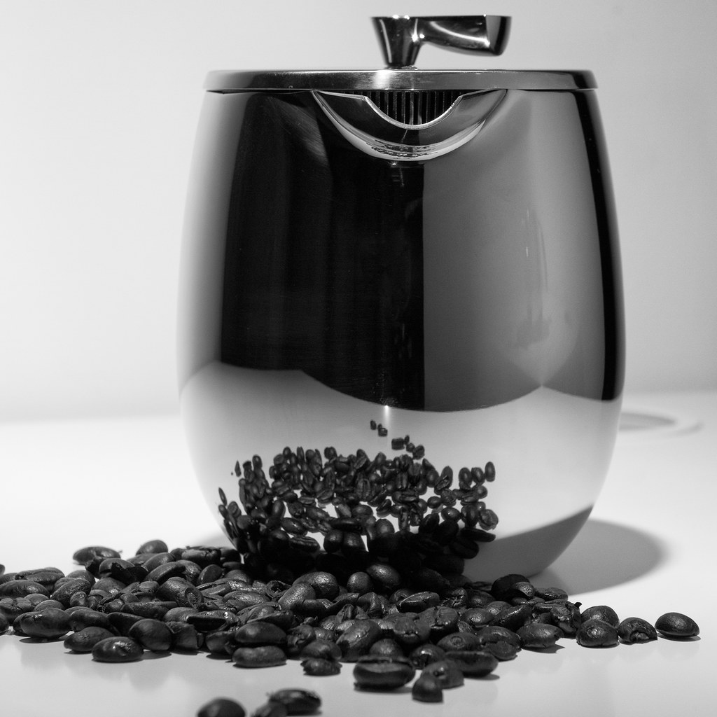 COFFEE POT ONE CUP. ONE CUP 12 OZ MUG