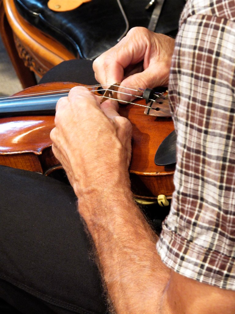 CELLO BRIDGE POSITION. BRIDGE POSITION ALTO SAXOPHONE MUSIC BOOKS