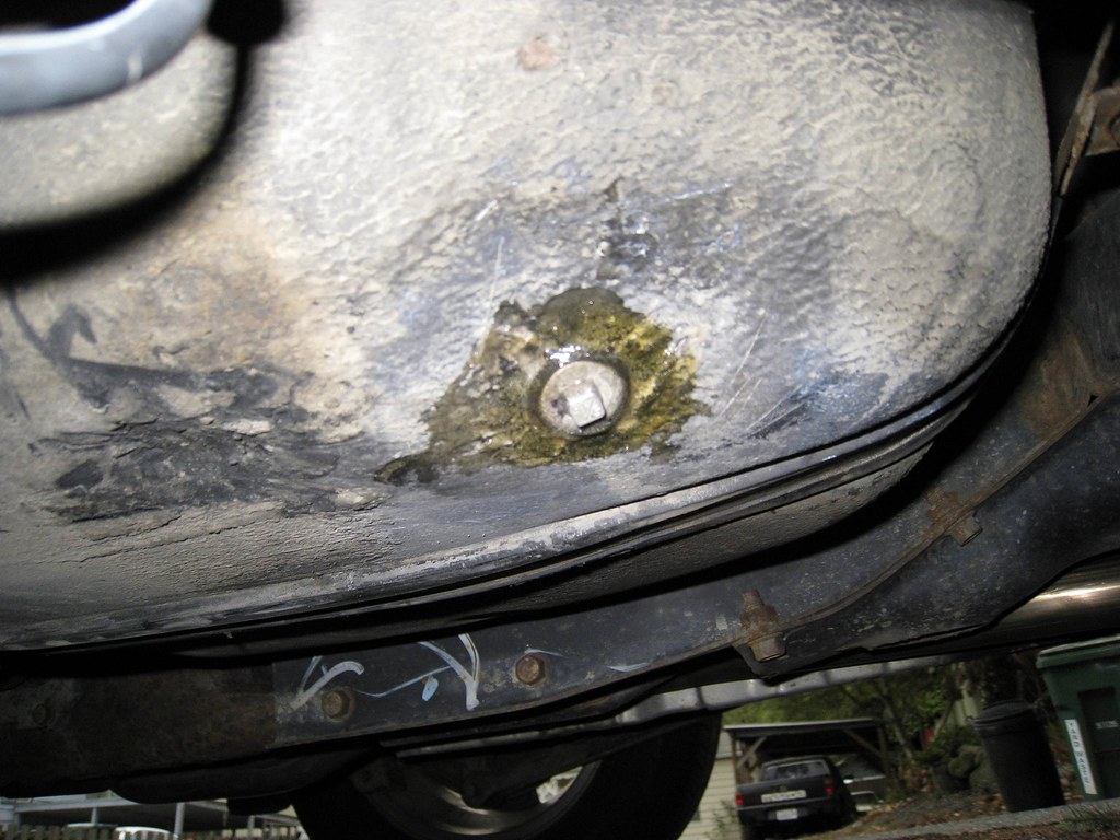 LEAKING GAS TANK REPAIR TANK REPAIR DELTA BATHTUB FAUCET REPAIR