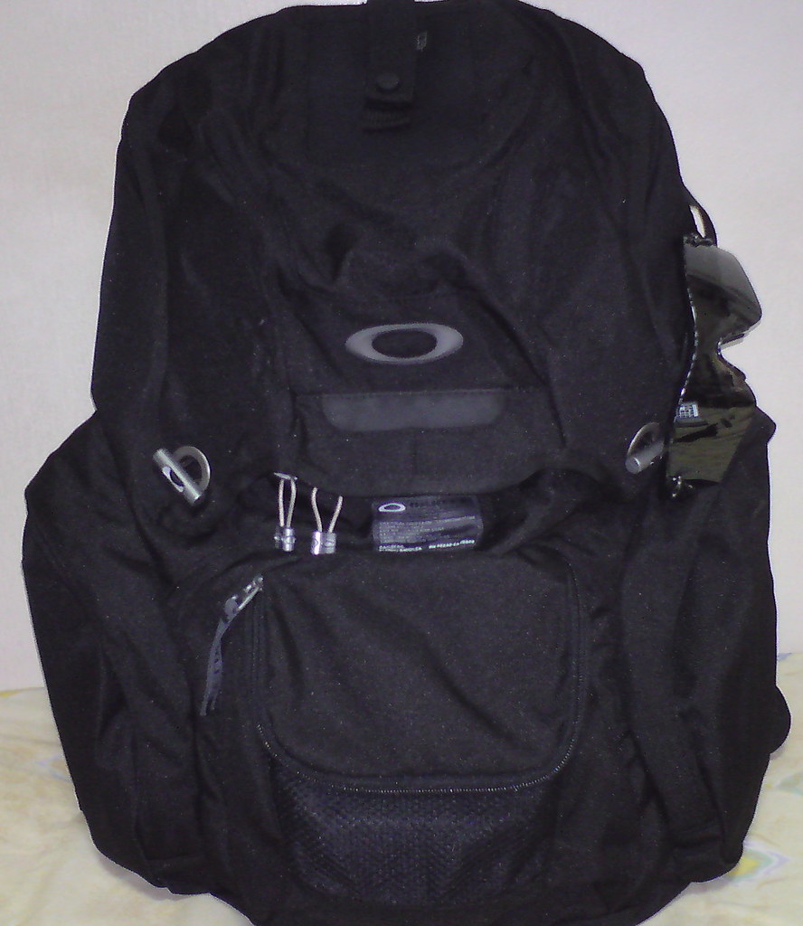 OAKLEY CLIP ON SUNGLASSES. OAKLEY CLIP BUY NATIVE SUNGLASSES