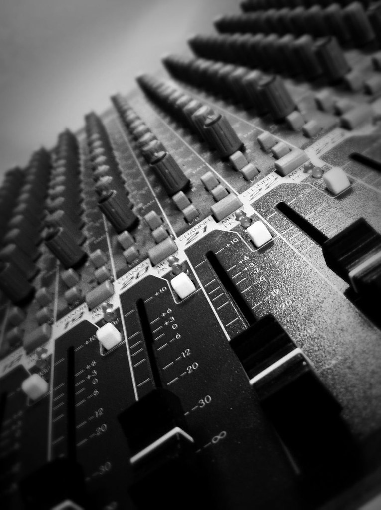 DANE COOK SOUNDBOARD DANE COOK Dane Cook Soundboard Walkers Shortbread Cookies Cast Iron