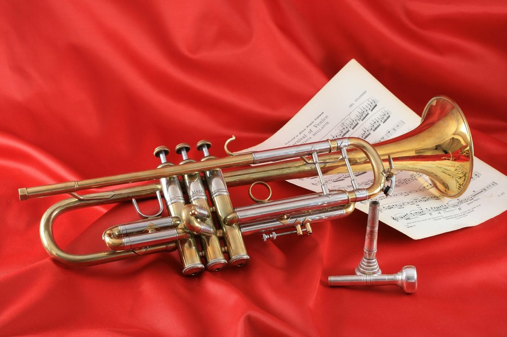 VINTAGE BACH TRUMPET BACH TRUMPET AMAZING GRACE NOTES FOR