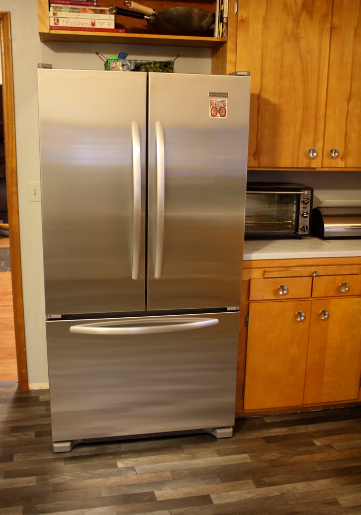 ANTIQUE GE REFRIGERATORS