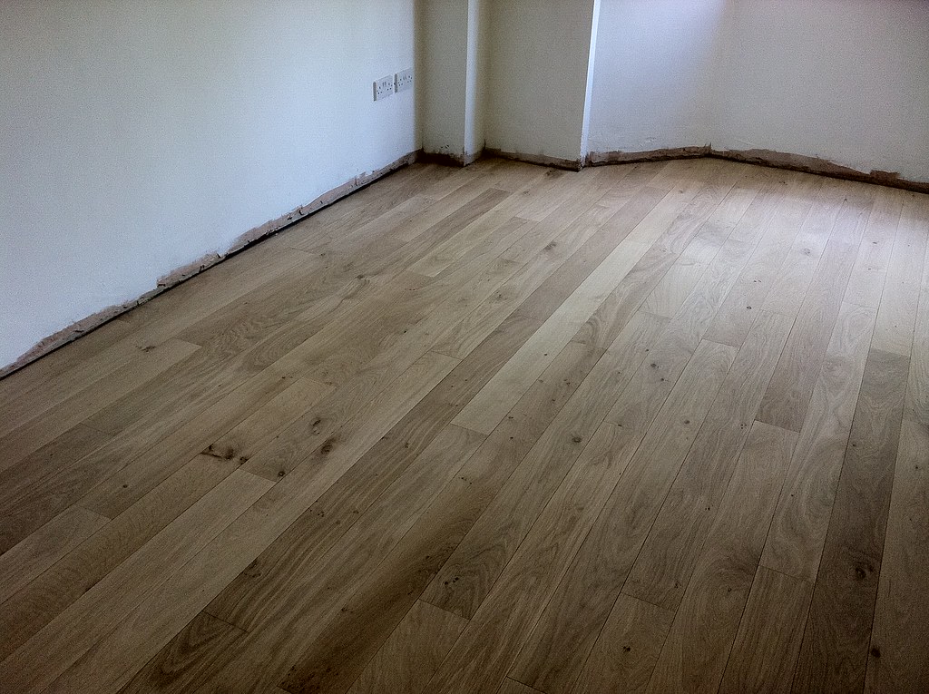 JUNCKERS OAK FLOORING. JUNCKERS OAK BLACK WHITE VINYL FLOOR