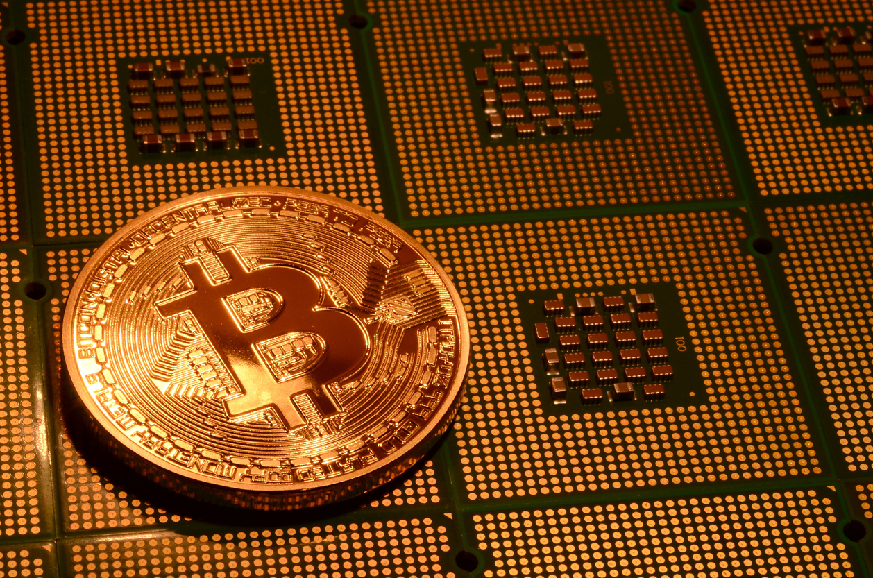 Intel To Enter Bitcoin Mining ASIC Market By Introducing The Bonanza