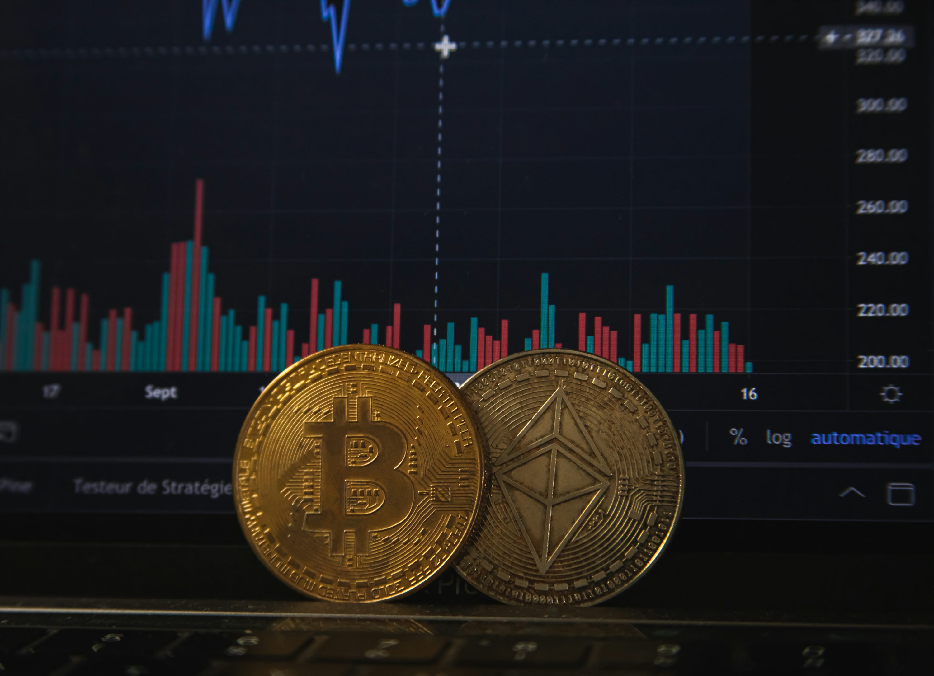 Bitcoin And Ethereum Activity Dips: Active Addresses See Steady Decline Bitcoin And Ethereum Activity Dips: Active Addresses See Steady Decline