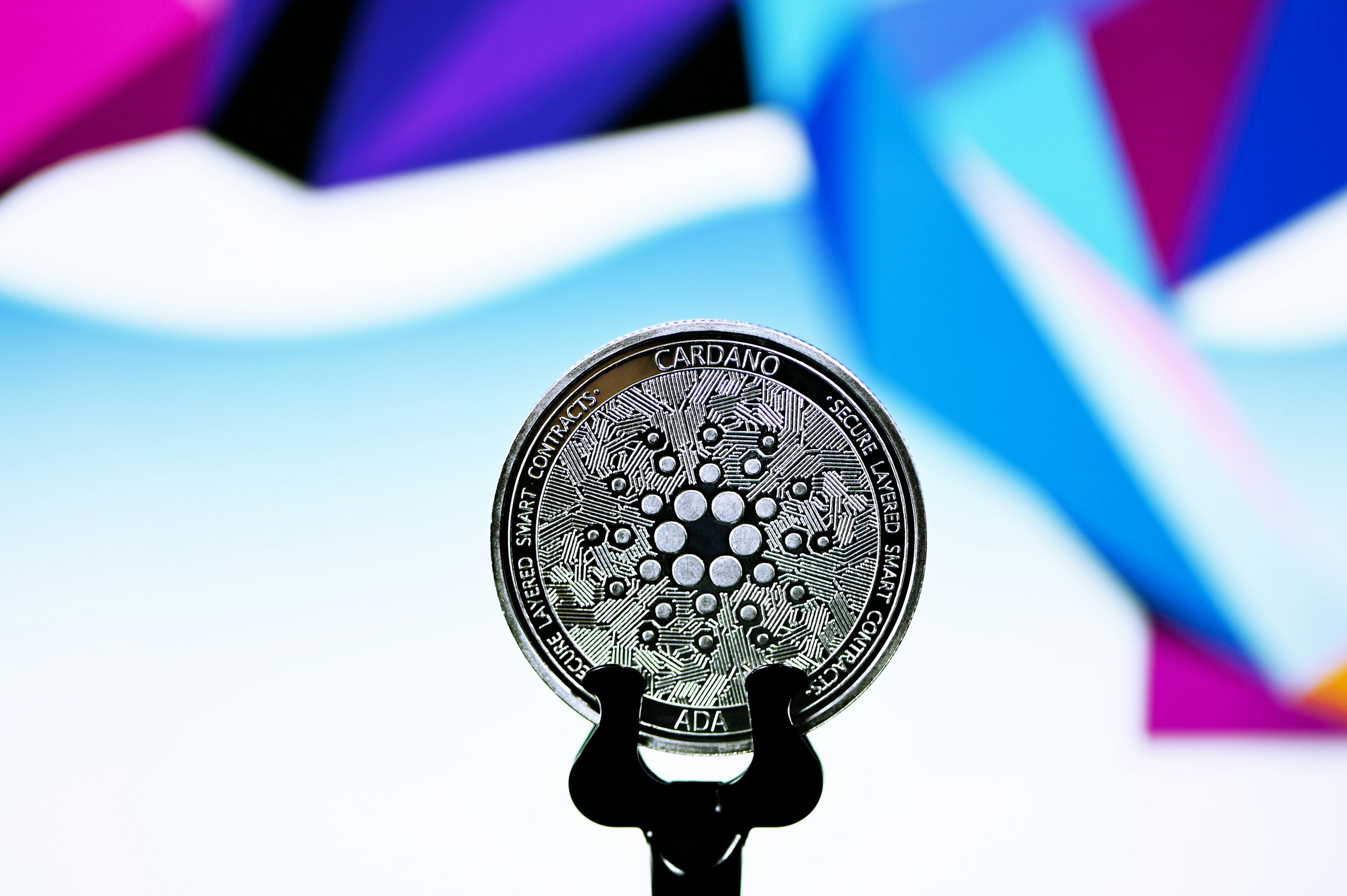 Charles Hoskinson Reveals What XRP And Cardano Are Already Doing 100x Better