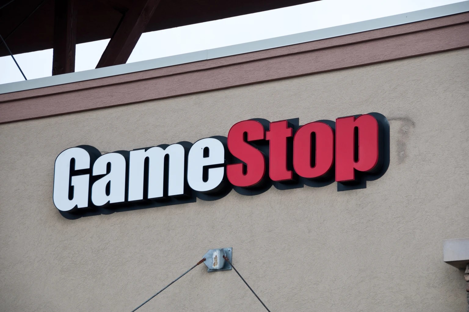 GameStop Transfers Full Bitcoin Stack, Analysts Flag Doable Exit