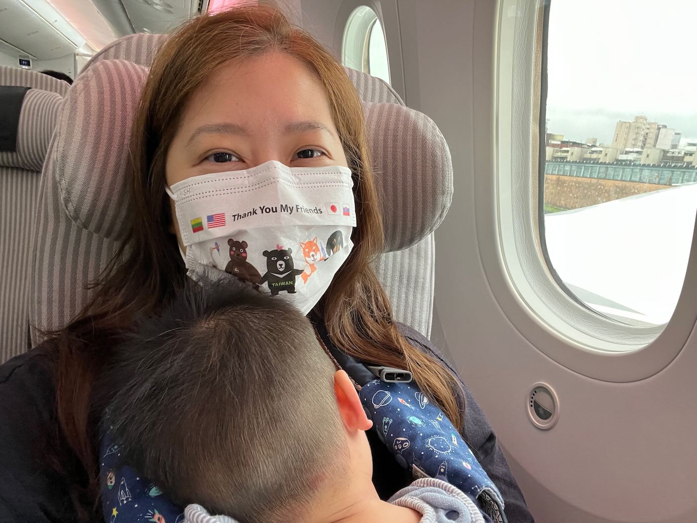 飛行紀錄 日本航空 JL96 帶一歲寶寶的一打一飛行 你絕對猜不到的日航寶寶餐 - 一口冒險 Bitesized Adventure 飛行紀錄 日本航空 JL96 帶一歲寶寶的一打一飛行 你絕對猜不到的日航寶寶餐 - 一口冒險 Bitesized Adventure