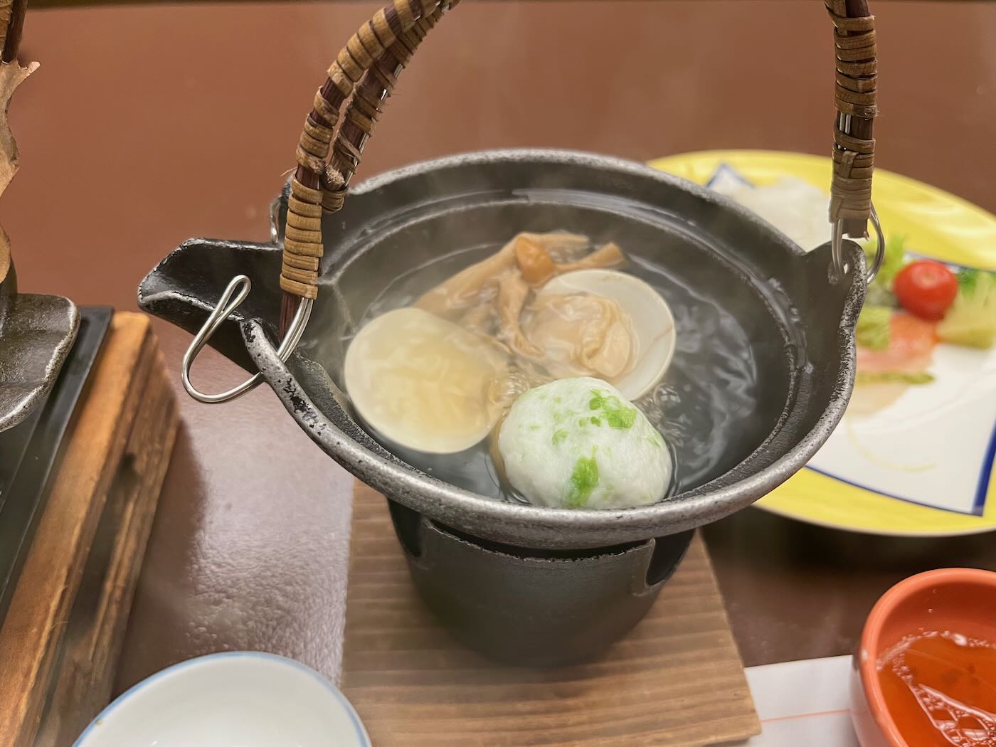 北海道住宿 定山溪 花楓葉 Hana Momiji 花もみじ溫泉旅館一泊二食 離札幌最近的溫泉鄉 - 一口冒險 Bitesized Adventure