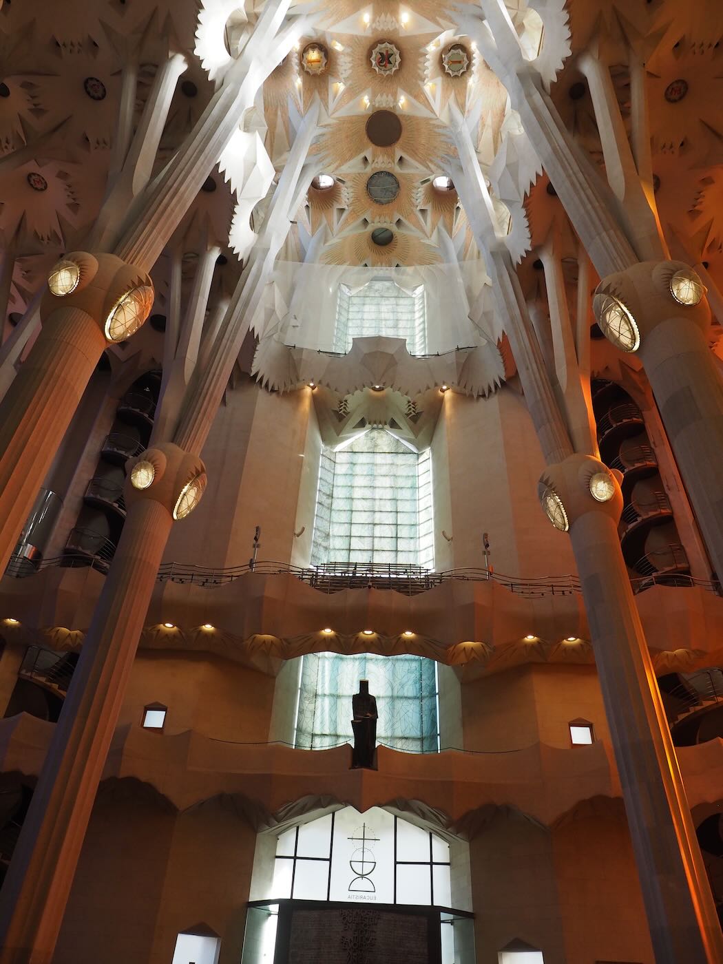 巴賽隆納景點 聖家堂 La Sagrada Familia - 一口冒險 Bitesized Adventure 巴賽隆納景點 聖家堂 La Sagrada Familia - 一口冒險 Bitesized Adventure