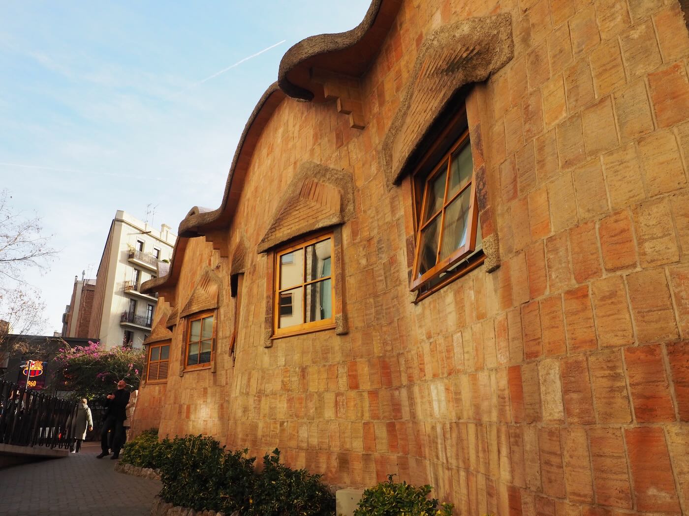 巴賽隆納景點 聖家堂 La Sagrada Familia - 一口冒險 Bitesized Adventure 巴賽隆納景點 聖家堂 La Sagrada Familia - 一口冒險 Bitesized Adventure