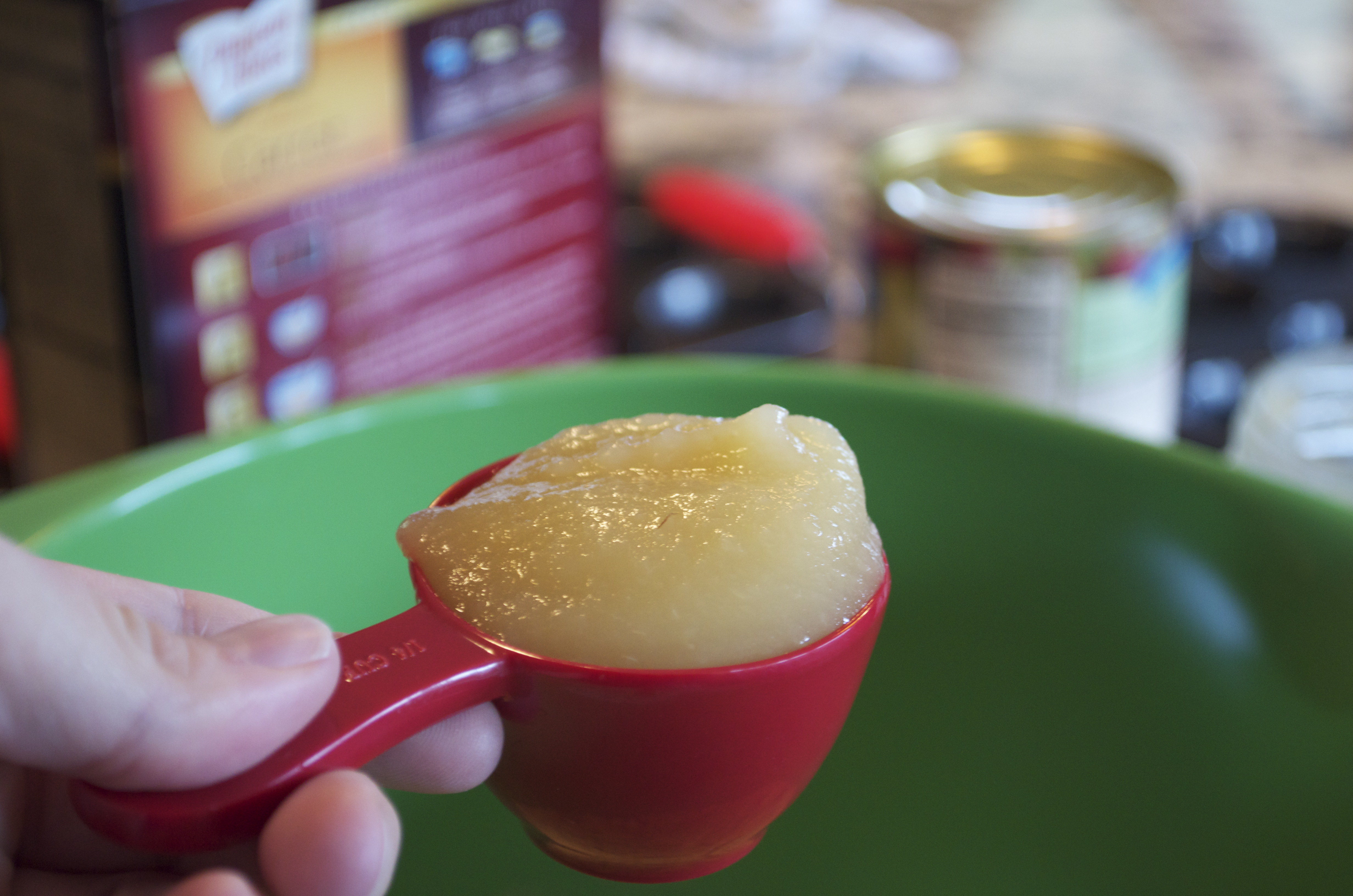 applesauce substitute for eggs