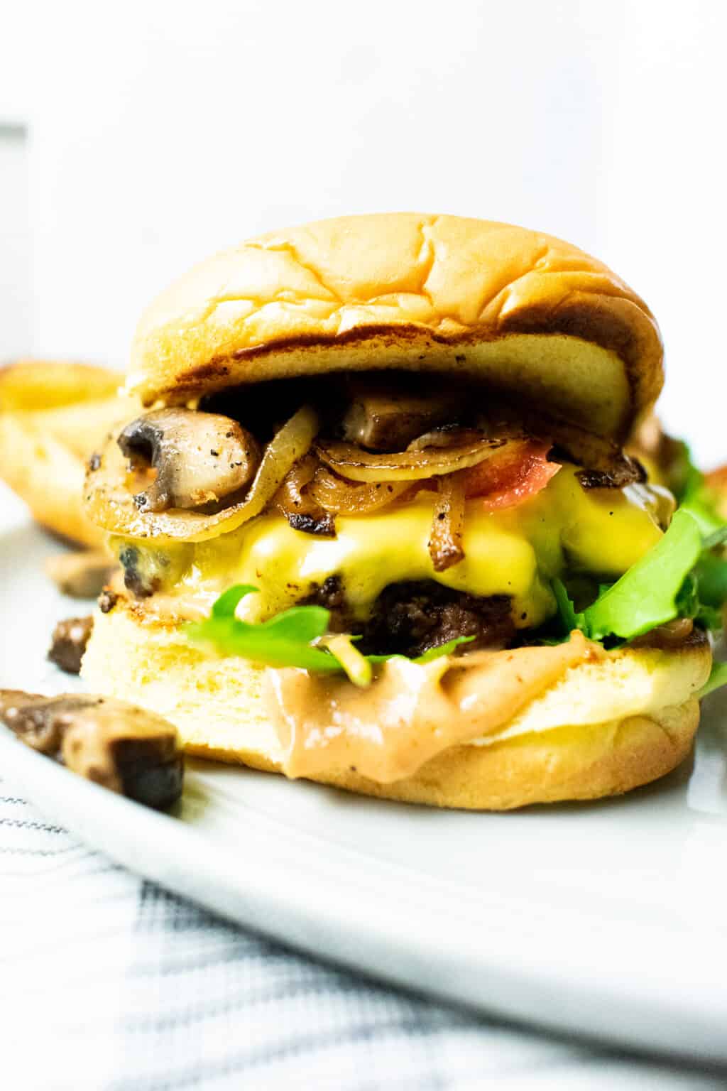 Juicy Lean Burgers Bite your Cravings