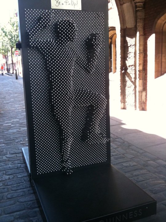 12 Images Of This Giant Pin Art Installation Makes You Go Absolutely