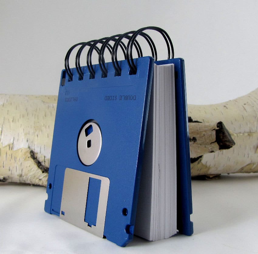 Simple Recycling Turns Old Floppy Disks Into Retro Notepads