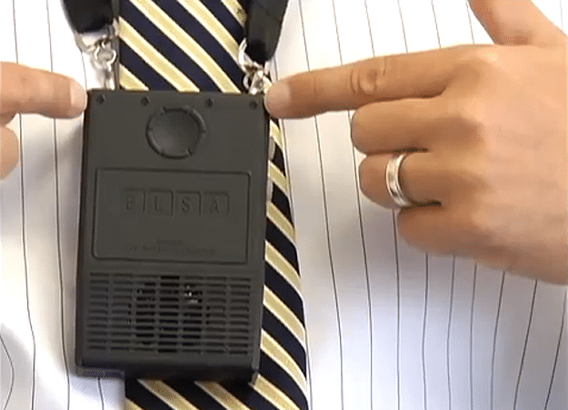 Instant Translation Device Translates 180 Different Spoken Languages