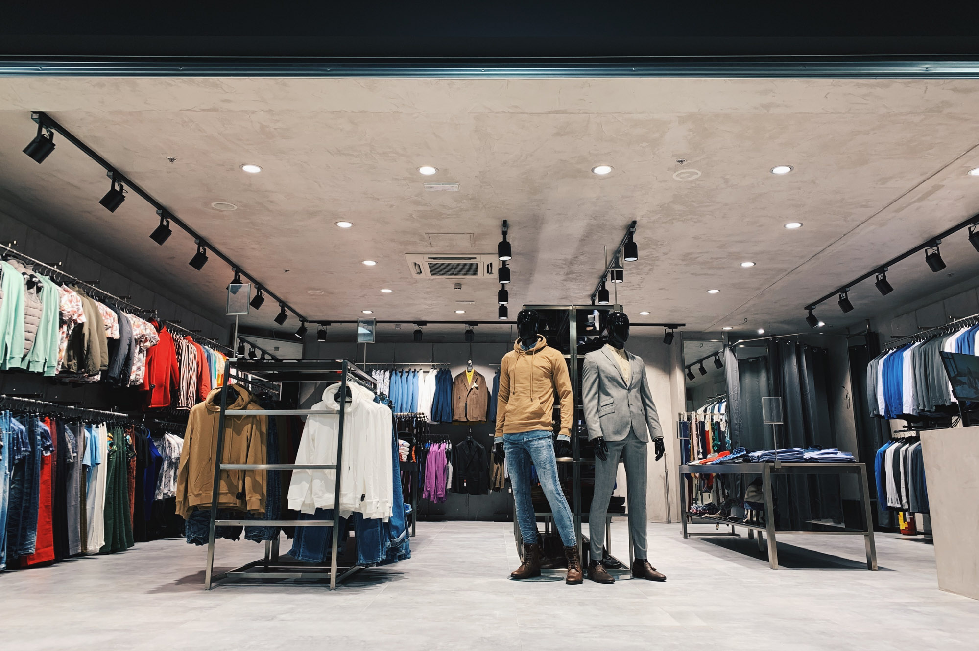 News New outlet store