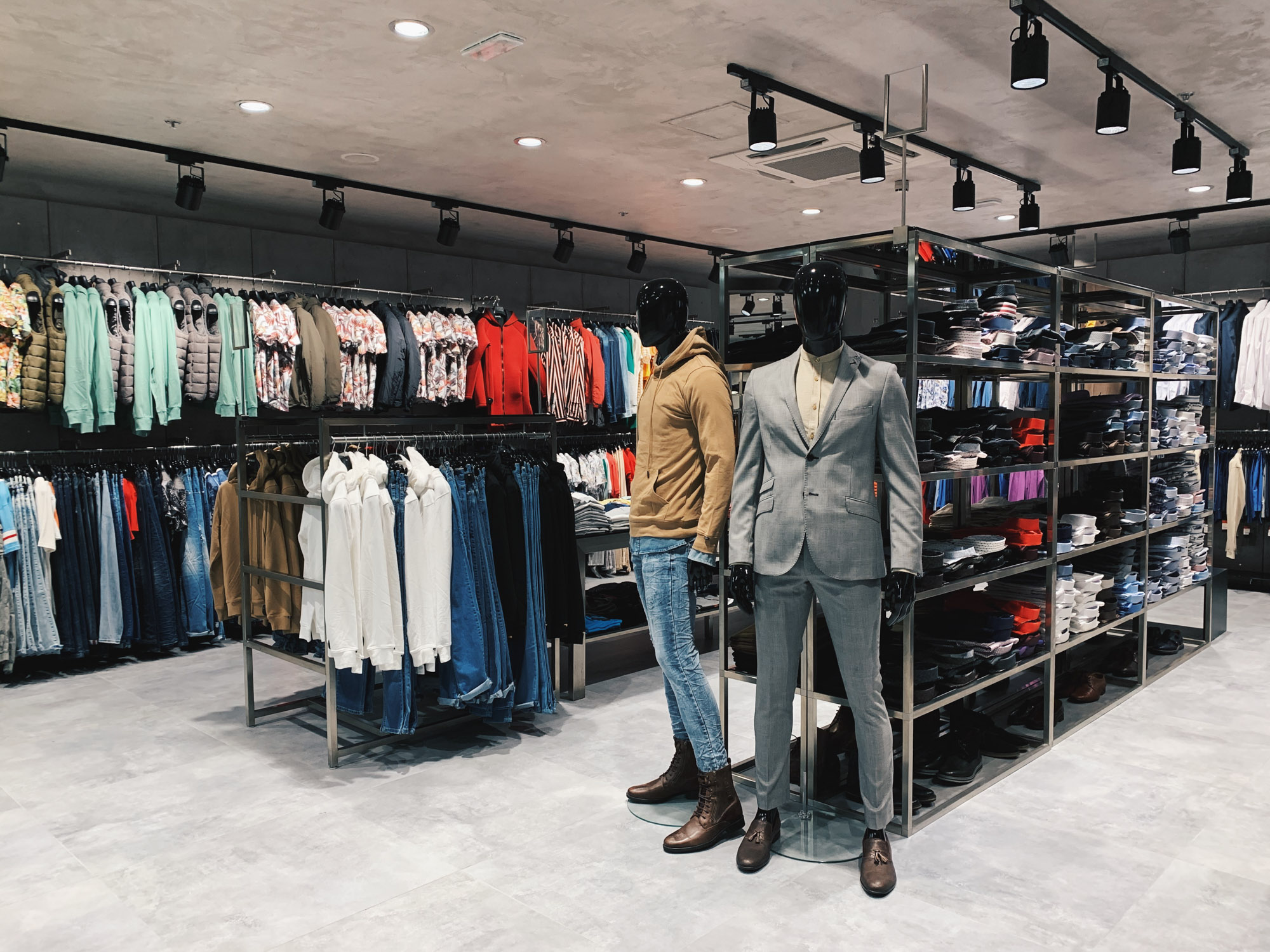 News New outlet store