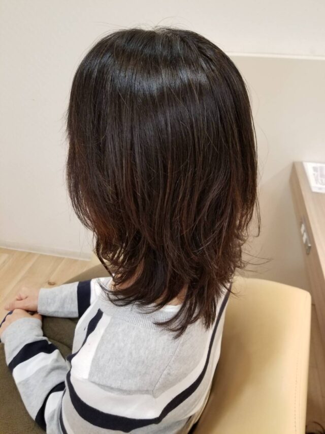 50代の髪型・ロングは痛い？可愛いアラフィフ目指します！｜アラフィフにて咲く