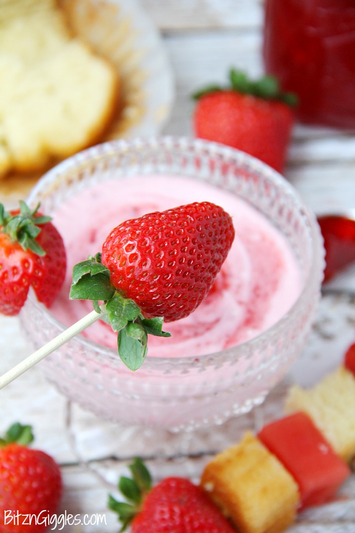 Strawberry Shortcake Dip Bitz & Giggles