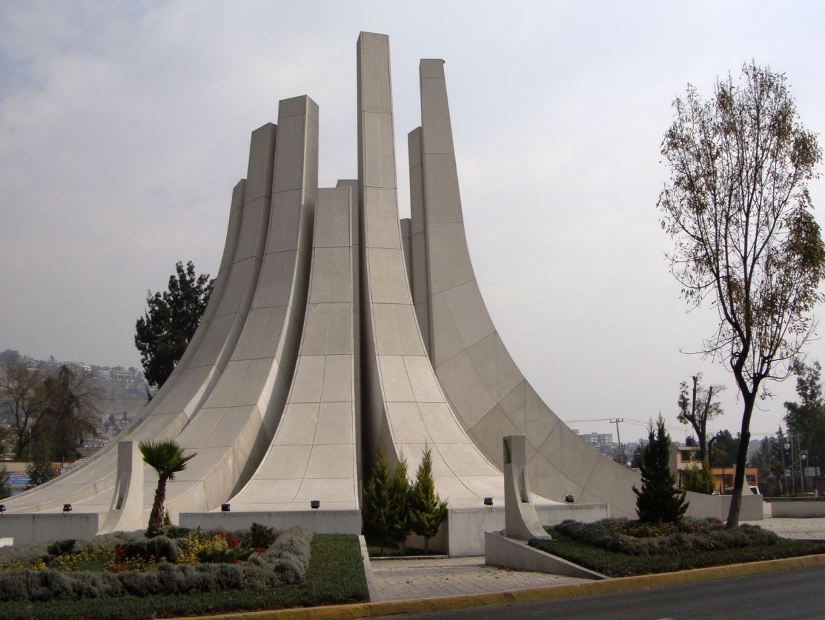 Compra y vende espacios en pantallas espectaculares digitales biumedia