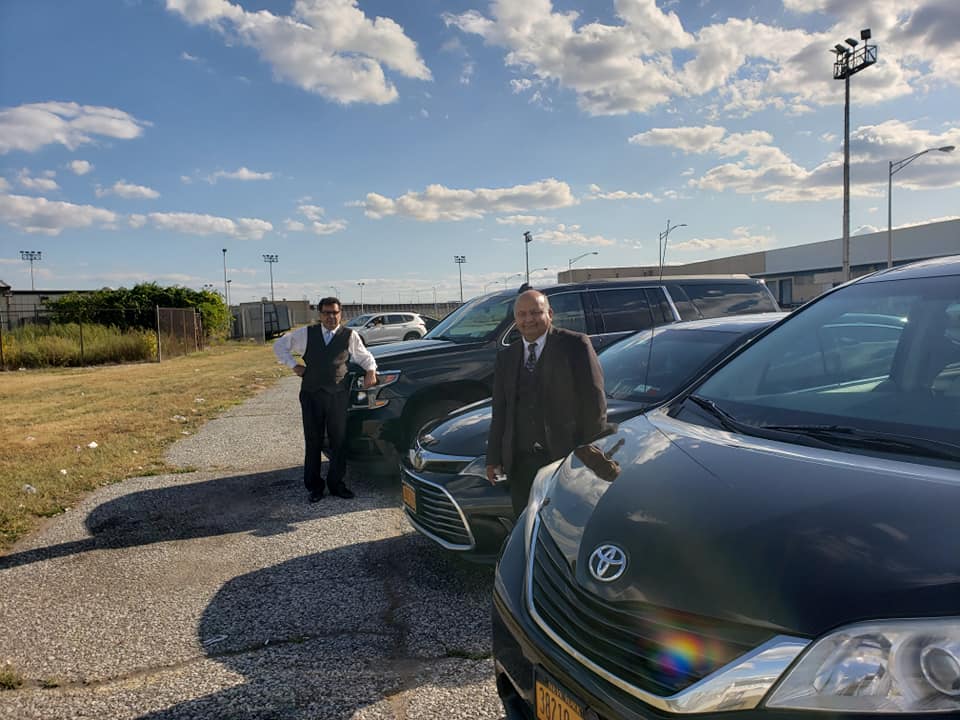 East Hampton Airport Limo Service in New York Ground Transportation