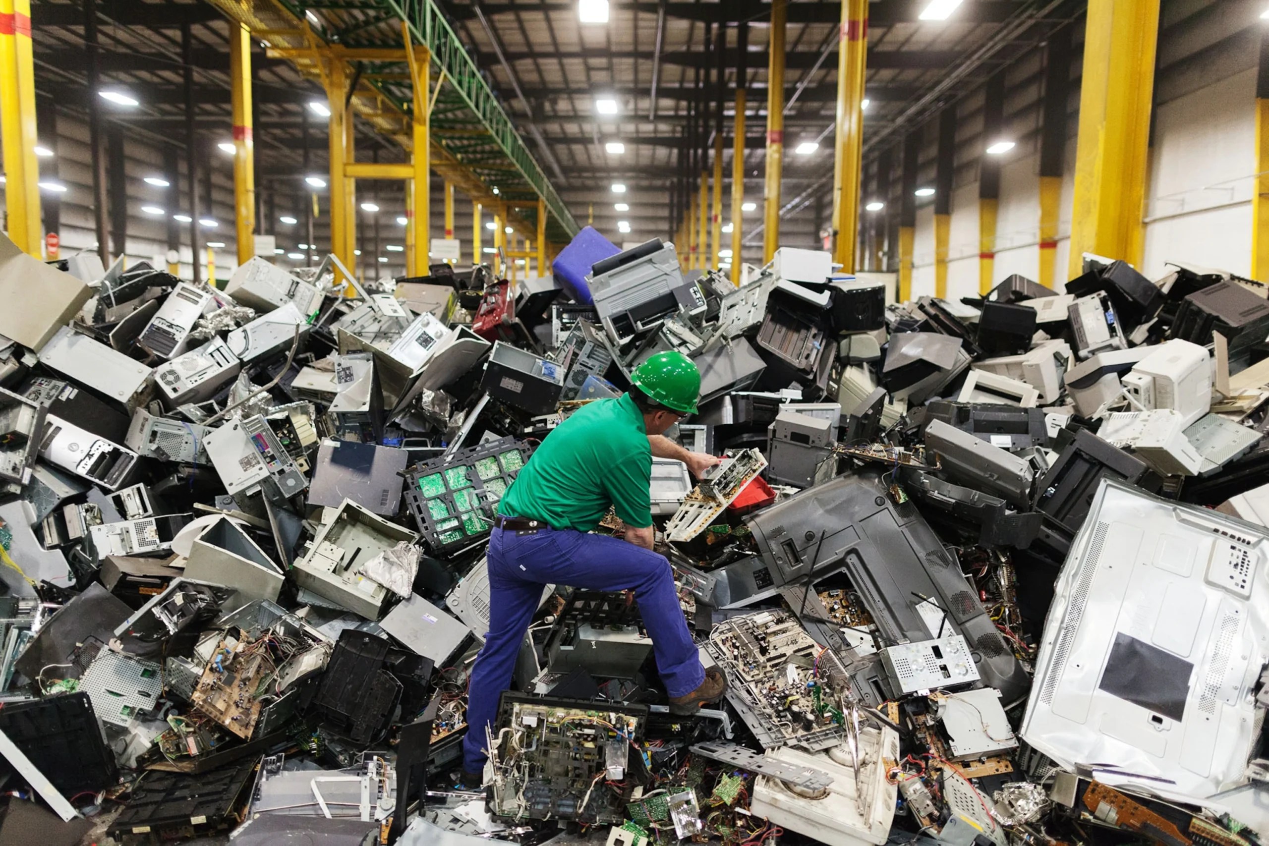 What’s An ewaste Compliance Certification and It’s Benefits Bizz Bloc
