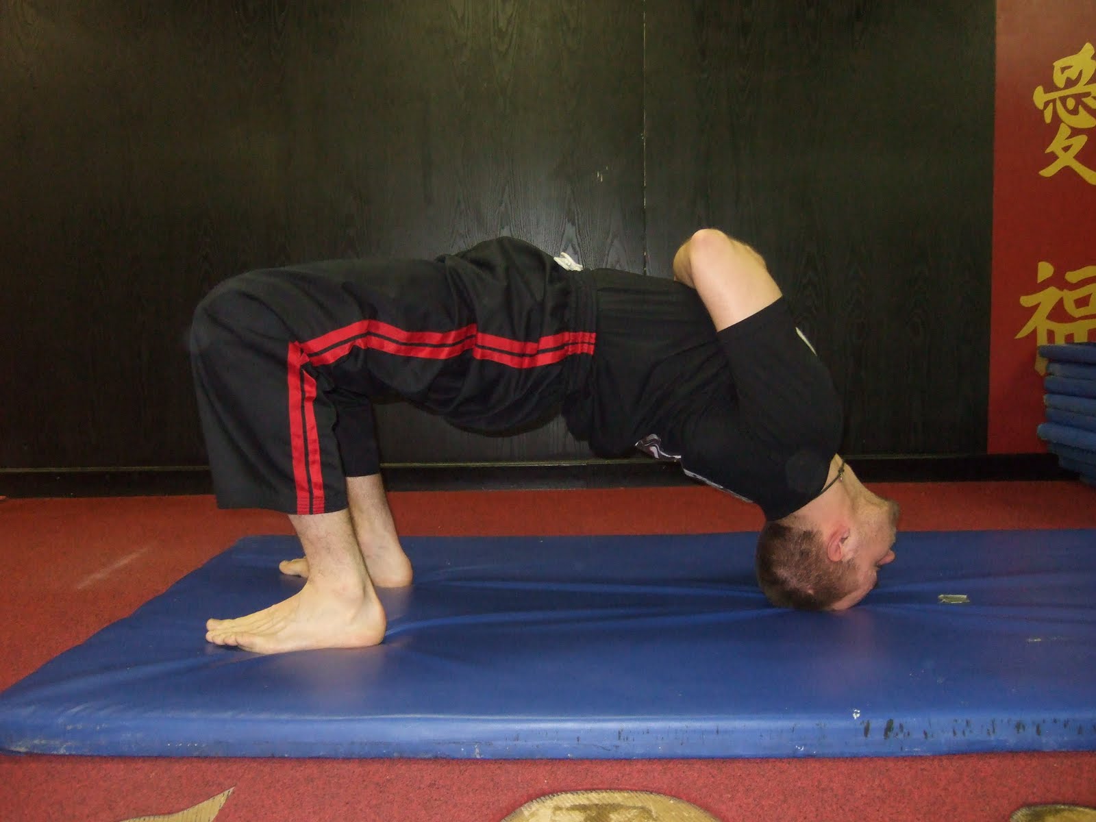 Neck Bridging In JiuJitsu How To Do It Correctly BJJ World