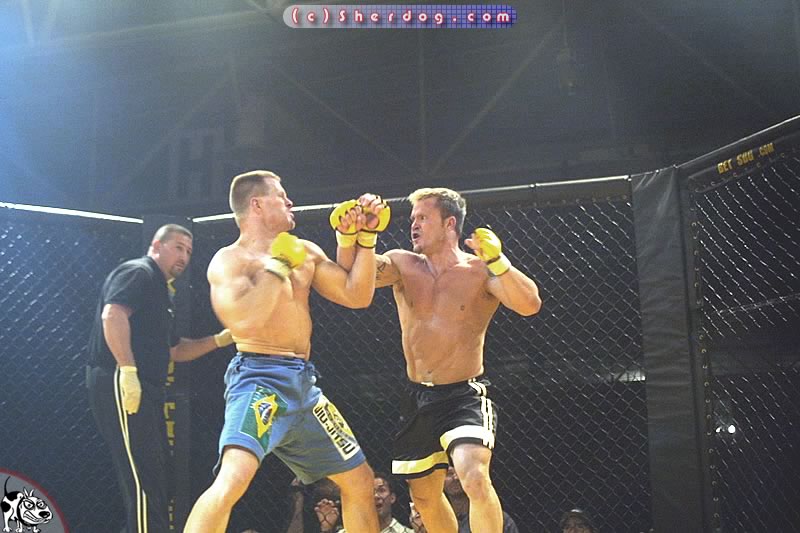 PUNCHING Brazilian JiuJitsu Team Reno Carson BJJ Grappling MMA