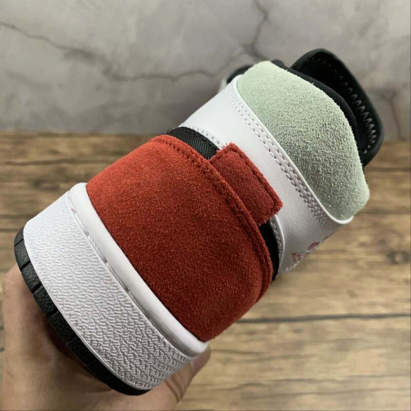 AIR JORDAN 1 MID RED BLACK TOE Bjohn Sneakers