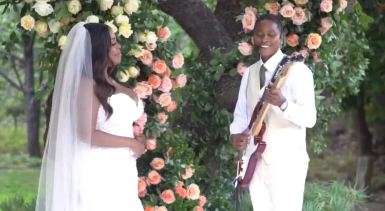 Niecy Nash Shares More Photos From Her Wedding BlacGoss